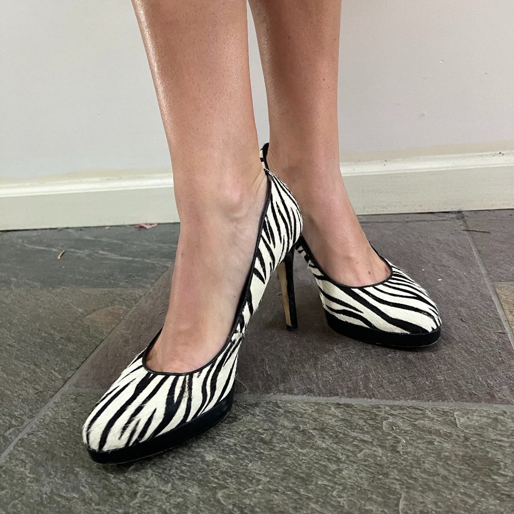 Steve Madden Sized 10 Zebra Print Classic Pumps - image 1